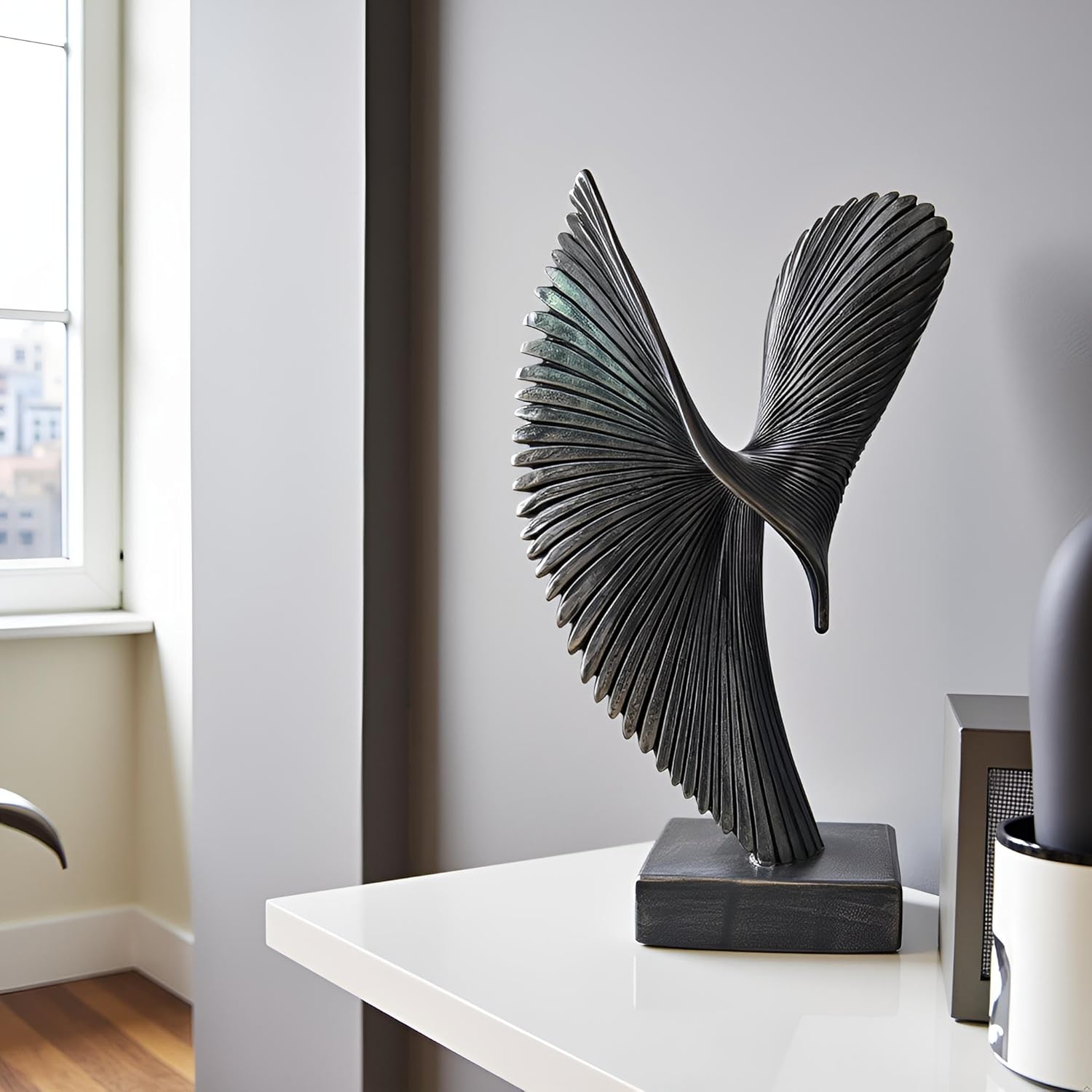 Modern Abstract Eagle Decorative Sculpture, Dining Living Room Desk Decor,Geometric Home Decor Statues,Shelf Top Decor Aesthetics, Coffee Tables or Office Shelves（Bronze Colored）